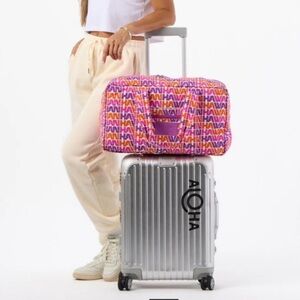 ❤️ Aloha Collection x Hawaiian Airlines Keep It Light Weekender Tote Bag NWT
